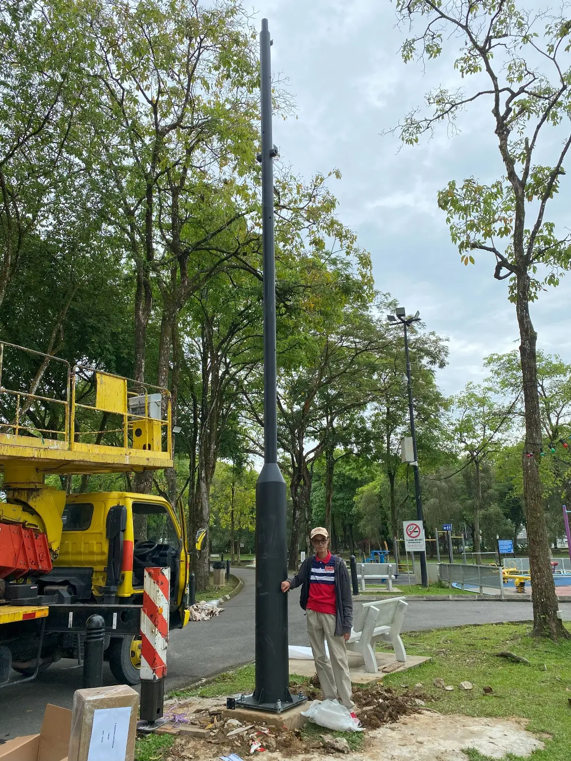 Real ESG Smart Pole installation photo 22
