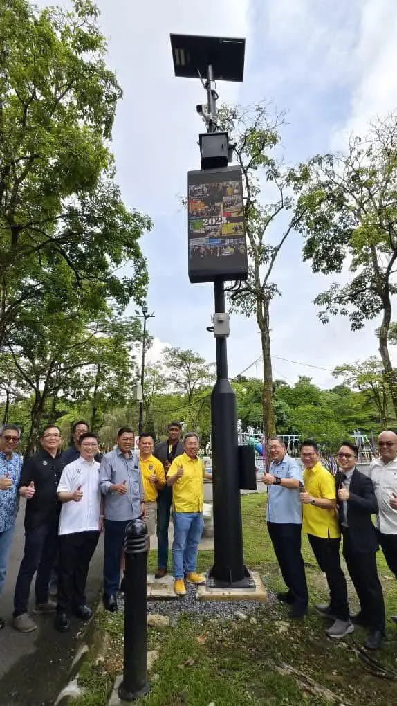 Real ESG Smart Pole installation photo 23